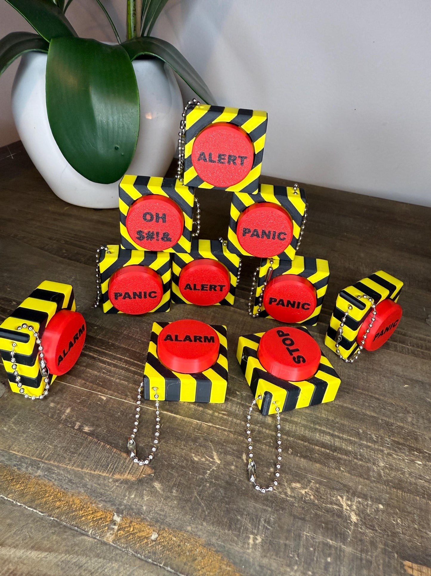 Funny Panic Clicker - Mechanical Key Switch Fidget - Striped Yellow & Black