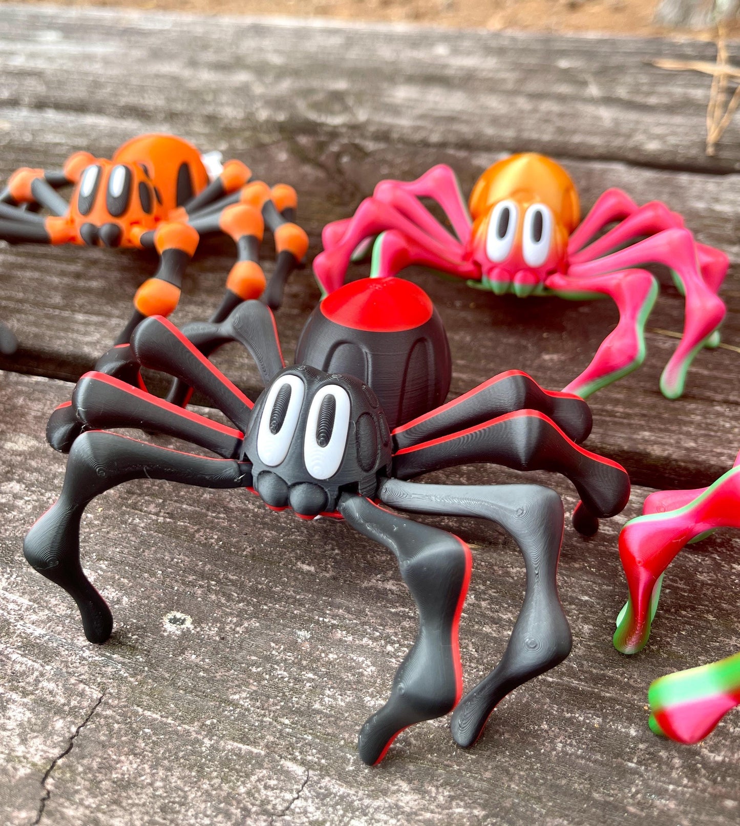 Blob Spider with Retractable Magnetic Web | 3D Printed Articulating | Creepy Cute Fidget Toy | Spider Desk Decor or Fridge Magnet