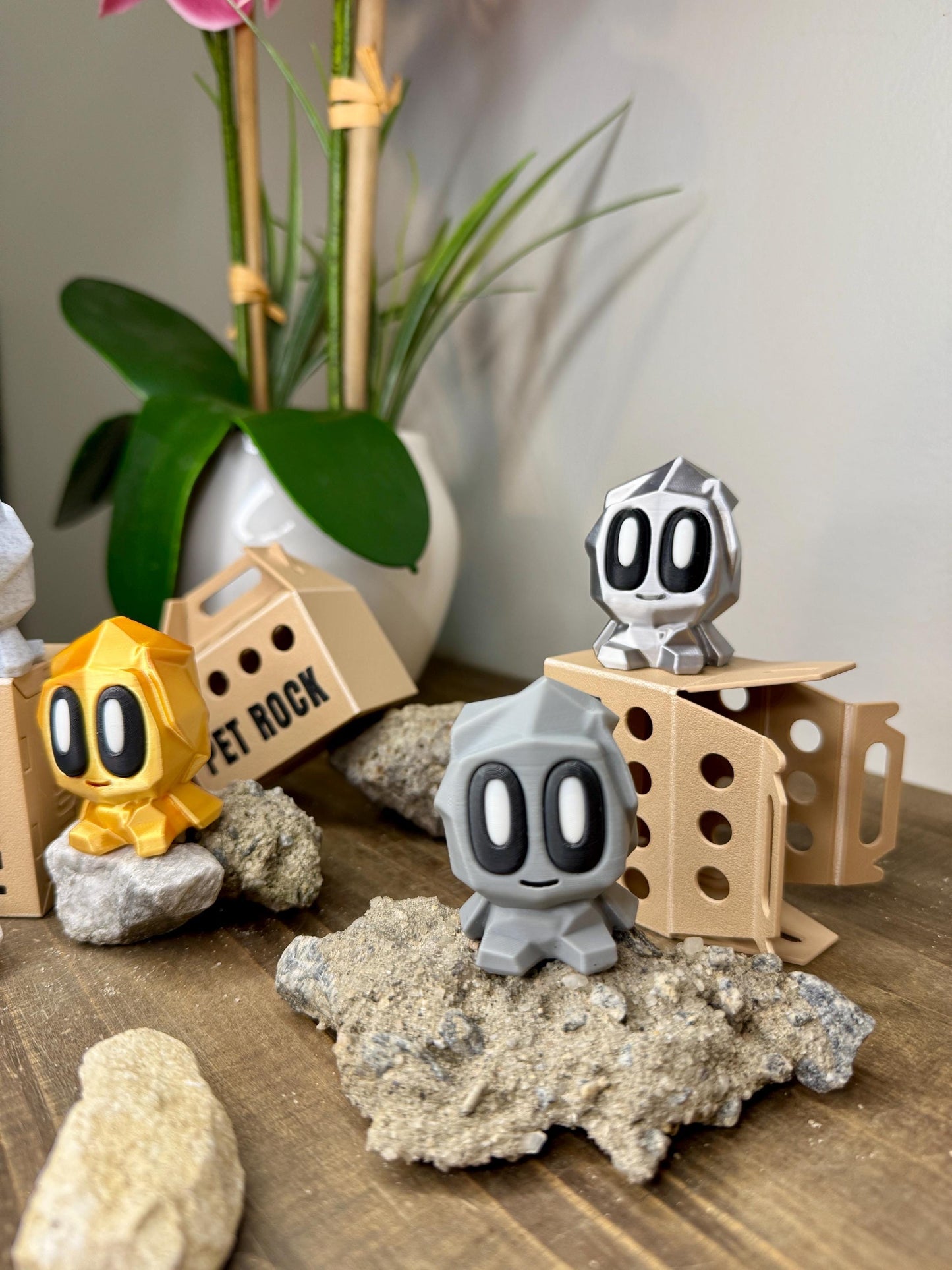 Sitting Blob Pet Rock with Funny Little Butt & Durable Folding Box | 3D Printed