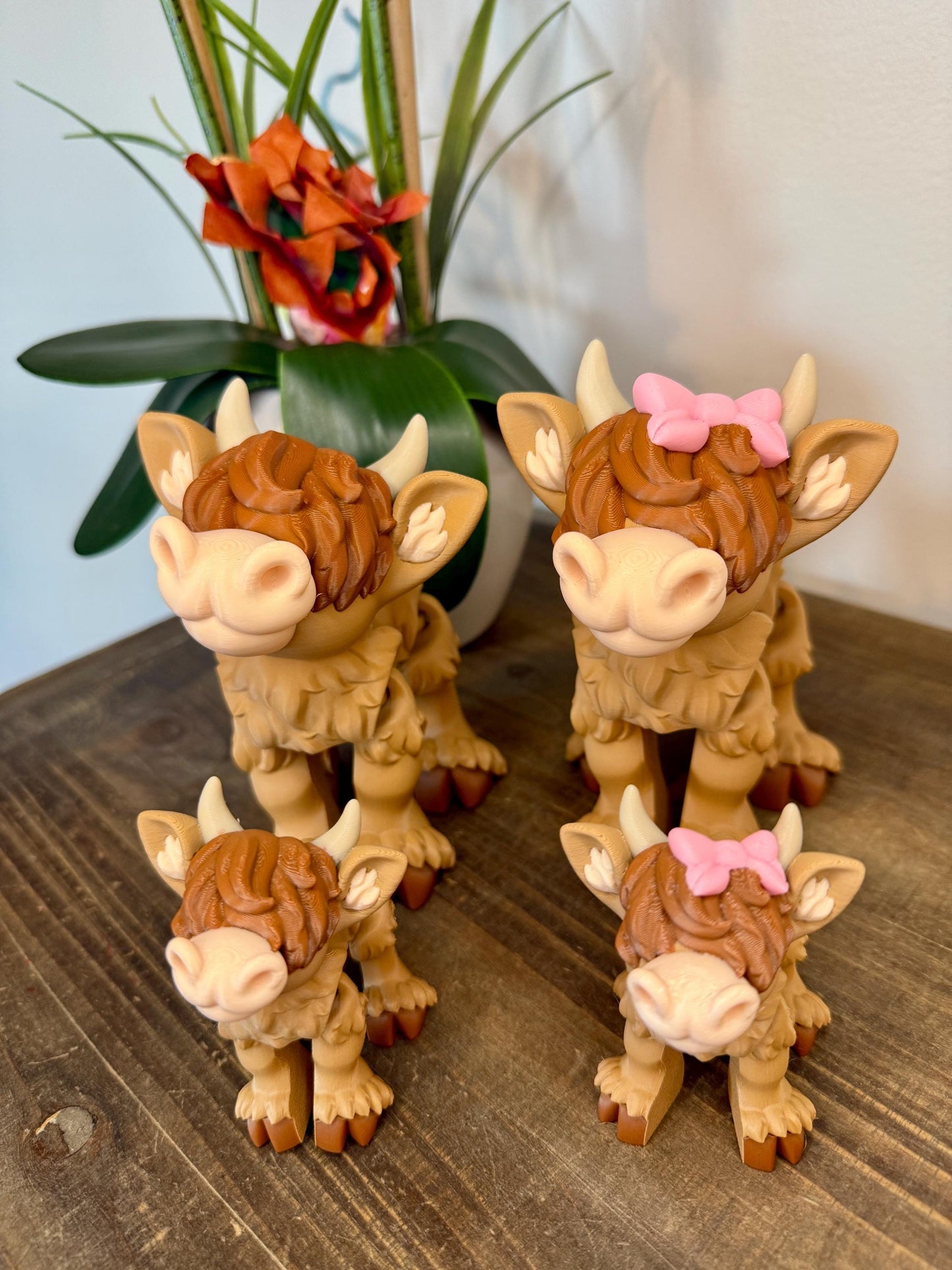 Highland Cow - Articulated & Flexi -Girl Cow with Bow