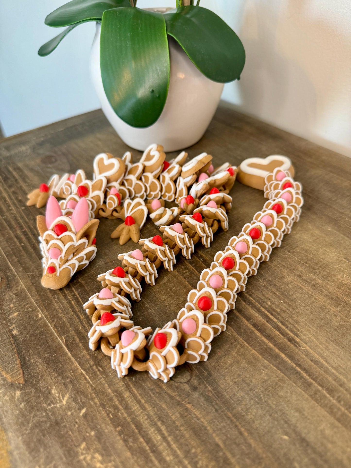 Cookie Dragon | Valentine Dragon | Heart Flexi Dragon | Articulated 3D Printed Dragon | Cute Gift Idea | Sugar Cookie Dragon