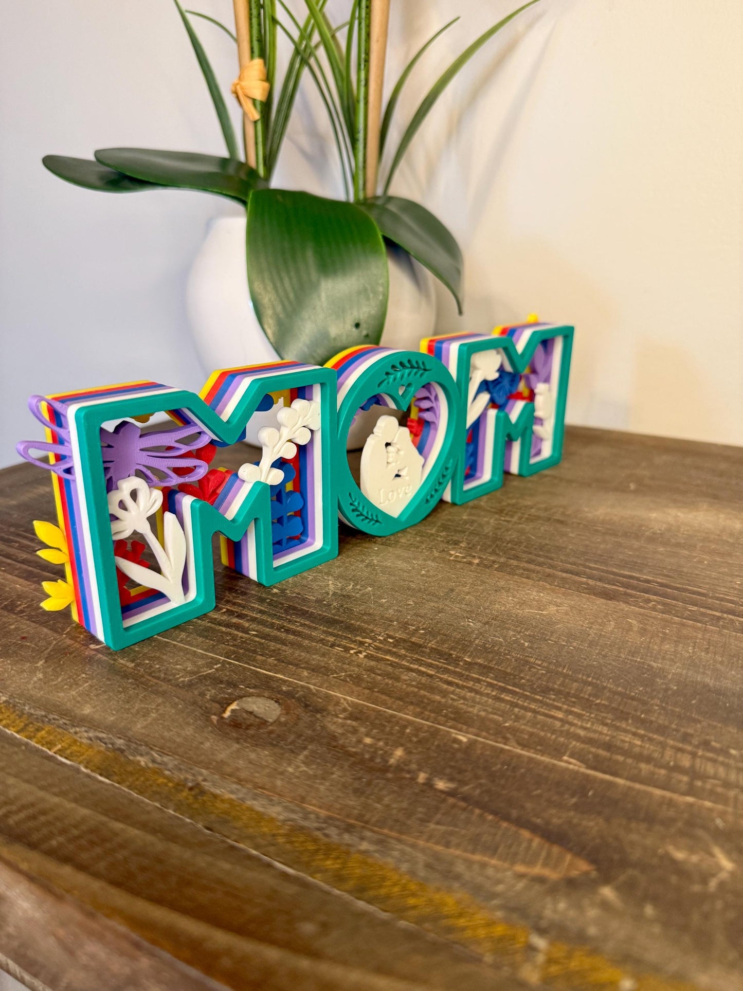 Layered MOM Sign | Mother’s Day Gift | 3D Printed Shadow Box Style Decor | Mom Desk Sign | Floral Mom Gift | Custom Mother Gift